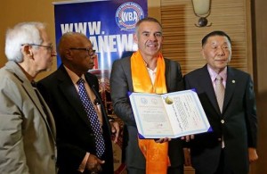 Universidad de Mongolia concede Doctorado a Gilberto Jesús Mendoza
