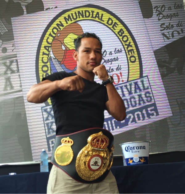 Luis "El nica" Concepción Campeón Interino Supermosca AMB